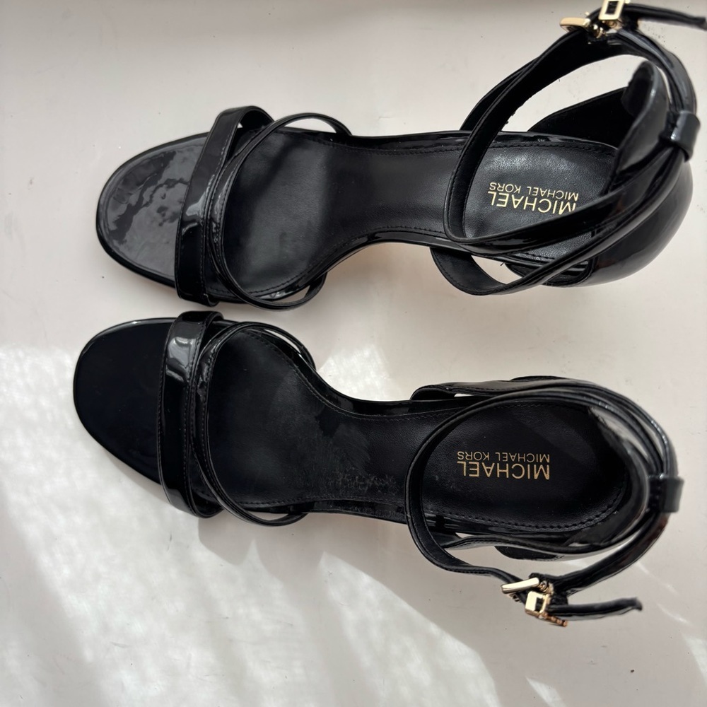 Micheal Kors‎ Kimberly Patent Leather Sandal Sz 8.5M - Picture 5 of 8